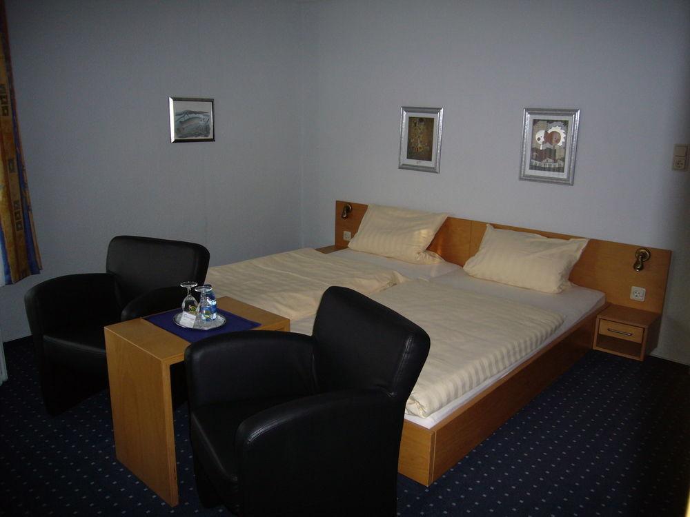 Hotel Am Ceresplatz Manderscheid Kültér fotó